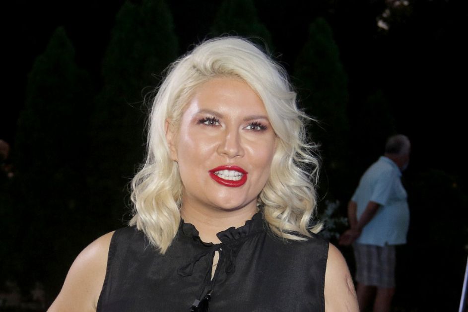 Majka Dee Đurđević danas proslavlja rođendan: Obratila joj se dirljivim rečima, a sa ocem nije u kontaktu