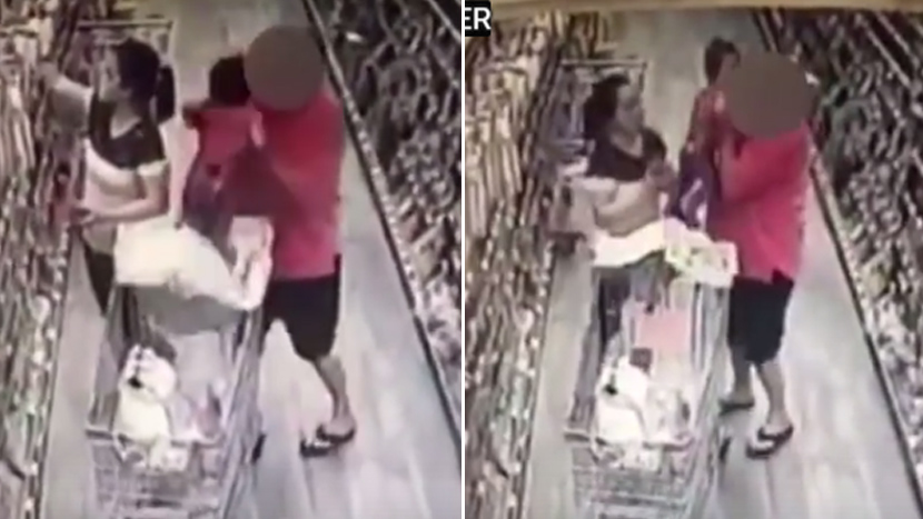 Majka se okrenula samo na sekund u prodavnici, a onda je manijak ukrao bebu iz kolica! (VIDEO)