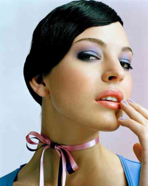 Make-up obračun: Sjaj za usne vs. tečni ruž (FOTO)