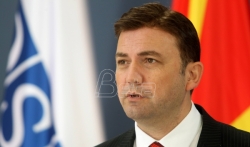 Makedonski ministar položio cveće ispred škole Vladislav Ribnikar i odao poštu žrtvama