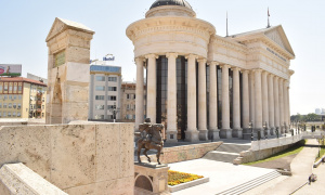 Makedonski parlament izglasao ustavne promene, sledi promena imena, Zaev čestitao građanima