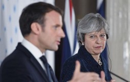 
					Makron: Britanija ne može imati puni pristup EU posle Bregzita 
					
									