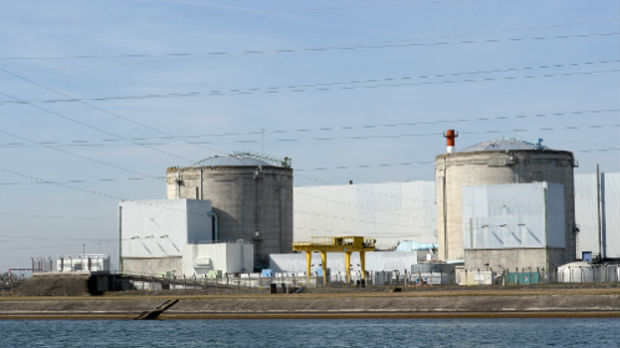 Makron: Francuska gasi 14 nuklearki do 2035. godine