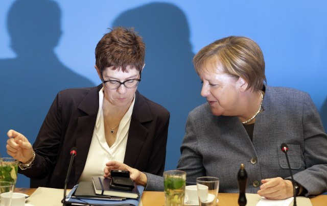 Mala Merkel ima rešenje za problem azilanata?