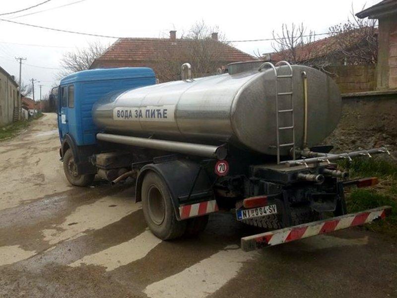 Malča i dalje bez vode, Opština najavila cisterne u selu