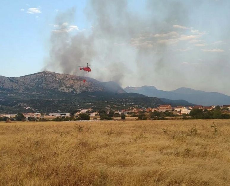 Maloletnik osumnjičen da je izazvao požar u mestu Bezjovo u Kučima