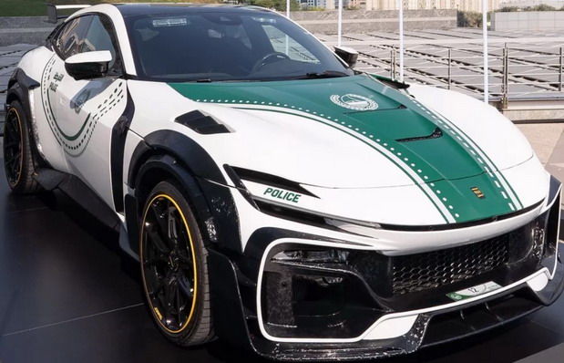 Mansory Ferrari Purosangue za policiju u Dubaiju