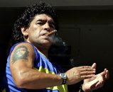 Objavljen video-snimak: Maradona sa devojkom od 16 godina; Drogirao me je FOTO