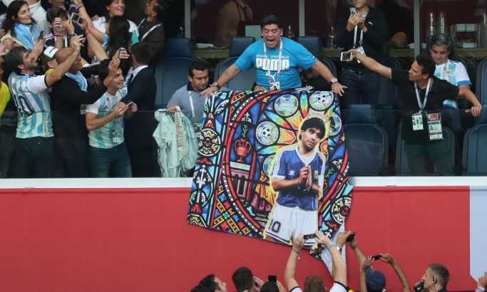 Maradona prebačen sa stadiona u bolnicu