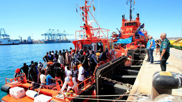 Marokanci pucali na čamac s migrantima, ubijena devojka