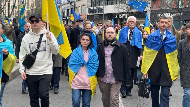Marš solidarnosti, šetnja centrom Beograda: Ukrajina se dve godine bori da opstane