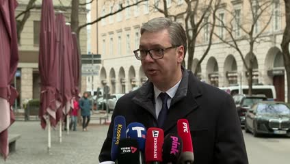 Marta Kos u Minhenu izrazila Vučiću neslaganje s Mrdićevim zakonima