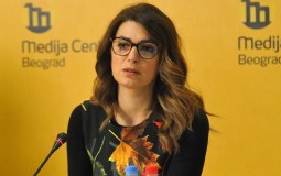 
					Matić: Potrebna edukacija roditelja o zaštiti dece na internetu 
					
									