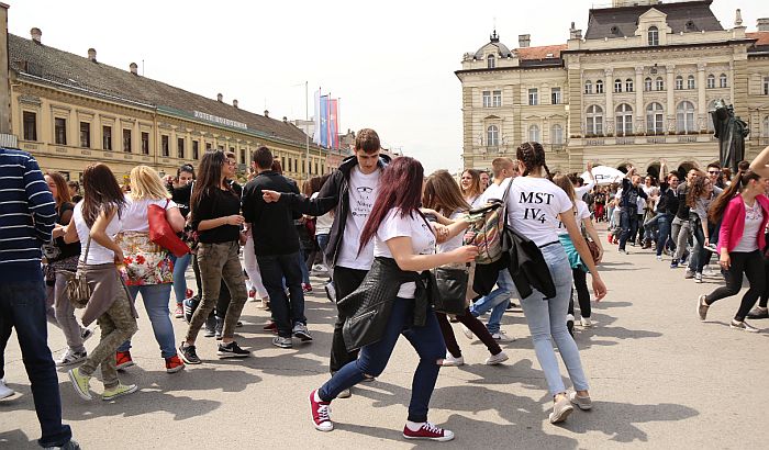 Maturanti u Srbiji 19. maja plešu za Ginisov rekord