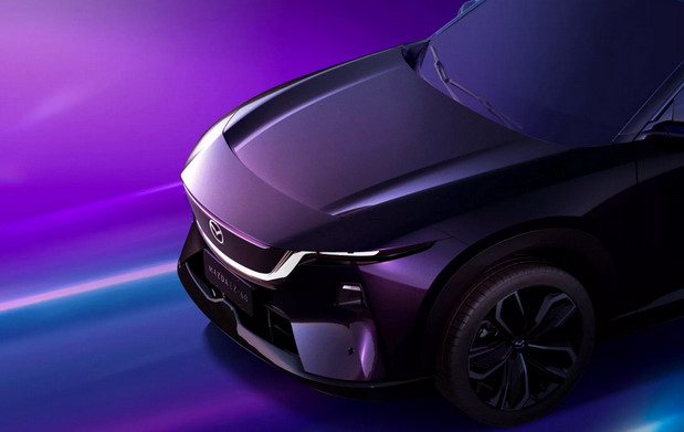 Mazda za 2027. priprema novi električni SUV