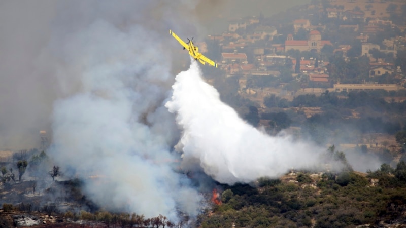 Međunarodna pomoć u gašenju požara na Kipru, gori u Portugalu i Španiji