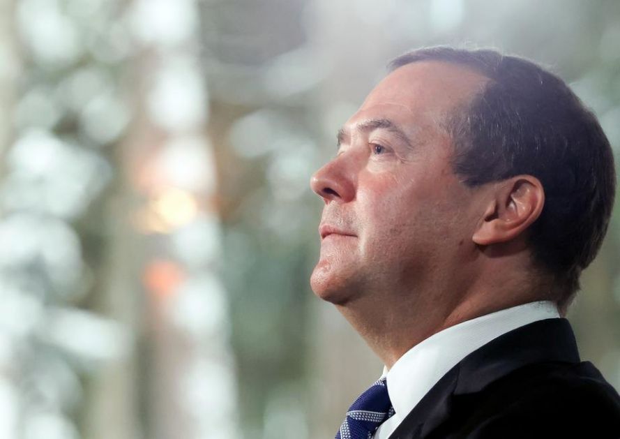 Medvedev: Paket američke pomoći Ukrajini za nastavak rata preko posrednika