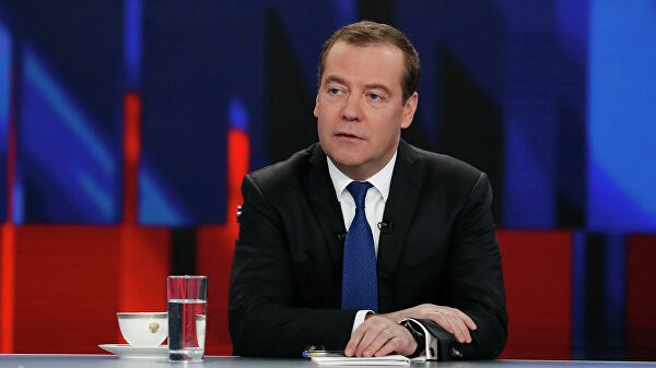 Medvedev: SAD i njihovi saveznici u NATO-u nastavljaju sa grubim pokušajima mešanja u unutrašnje stvari suverenih država