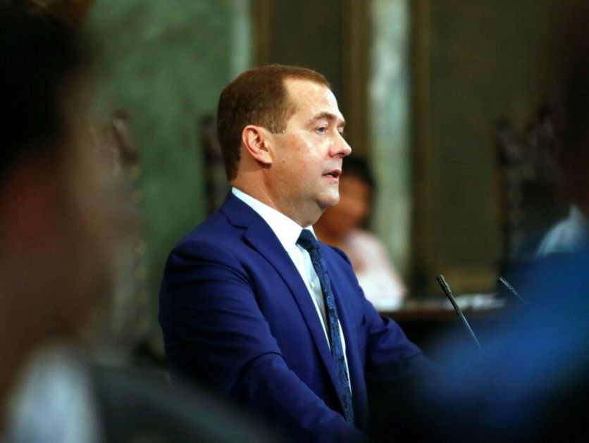 Medvedev optužio Zapad za organizovanje protesta u drugim zemljama