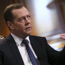 Medvedev oštro: Ne zavidim Zelenskom, šta god da uradi u SAD će pobesneti!