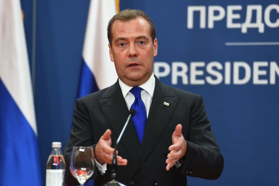 Medvedev raspustio rusku vladu