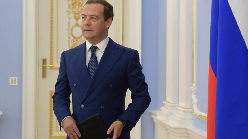 Medvedev u Beogradu: Rusija otvorena za dijalog sa EU, odnosi sa Srbijom kao primer 