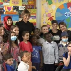 Melanija Tramp oduševila mališane: Posetila dečju bolnicu u Rimu (VIDEO/FOTO)