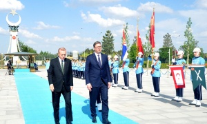 Merhaba askeri! Vučić stigao u Ankaru, evo šta mu je Erdogan priredio - iako to nije običaj!