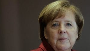 Merkel: Boriću se za uređeni Bregzit do poslednjeg časa