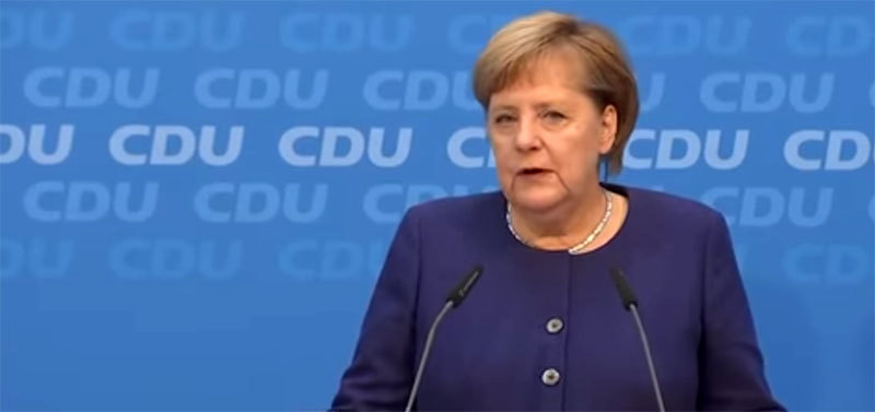 Merkel: Držaću se po strani u vezi kandidata za kancelara