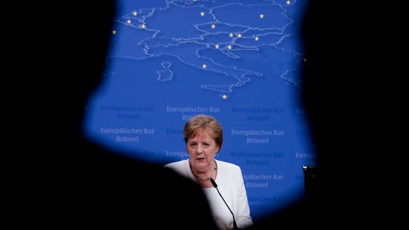 Merkel: Evropa nije bez krivice u trgovinskim tenzijama