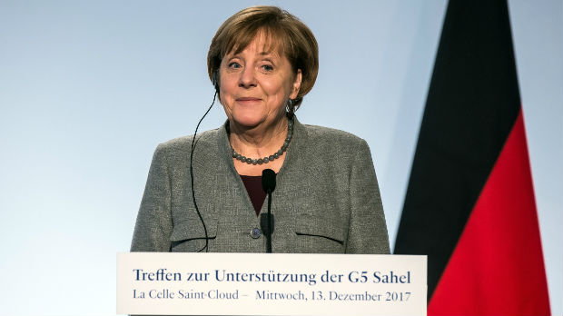 Merkel: Hitno osposobiti snage protiv džihadista u Sahelu