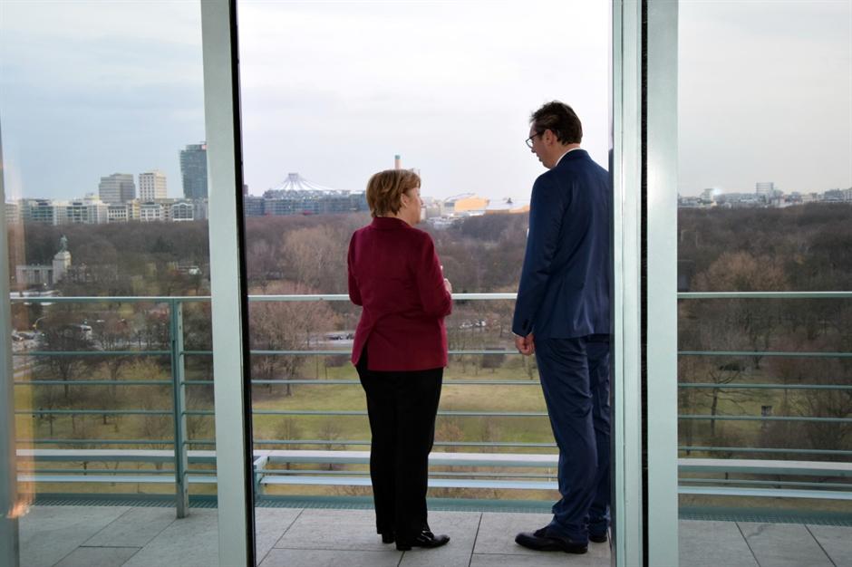 Merkel: Hrabri Vučić ima moju podršku
