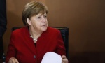 Merkel: Pokazati odbrambenu spremnost i volju za dijalogom