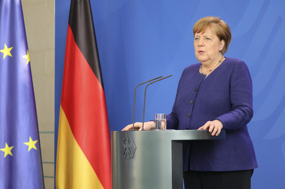 Merkel: Sećanje na milione žrtava nacizma naša odgovornost