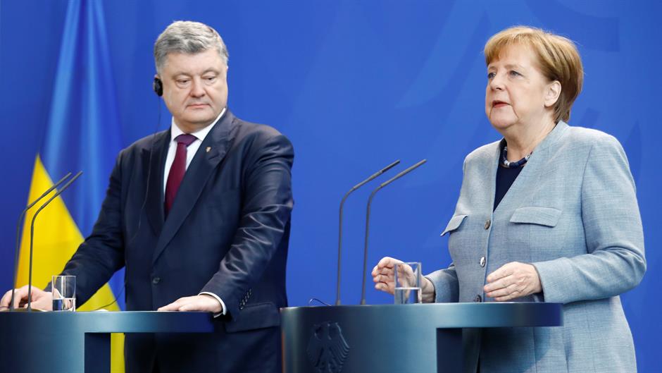 Merkel: Severni tok 2 uz preciziranje uloge Ukrajine