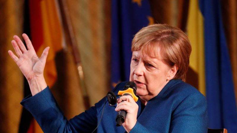 Merkel: Zabrinutost zbog rasprave o granicama Kosova i Srbije