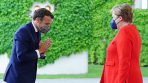Merkel i Makron na večeri u Berlinu, pozvali na oprez zbog delta soja korona virusa