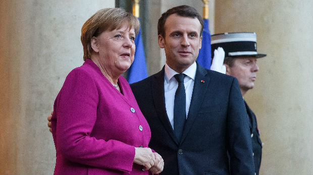 Merkelova i Makron za reformu evrozone