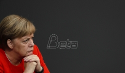 Merkel oštro osudila progon stranaca i nacističke parole