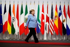 Merkel poručila da je javna zabrinutost za njeno zdravlje nepotrebna