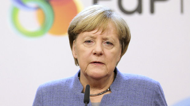 Merkelova spremna za pregovore sa Socijaldemokratama
