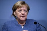 Merkelova u miru, Hitler u ratu u poseti vagonu muzeju