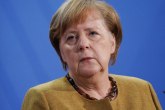 Merkelova zabrinuta: Donela novu odluku?