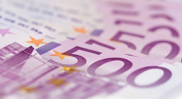 Mesečno zaradi 7.500 evra: Šef državne institucije ima najveću platu među direktorima