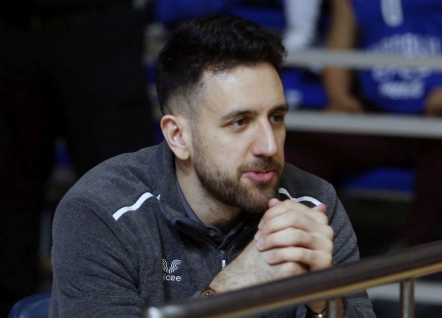 Mićić je igrao posle majčine smrti: oglasio se legendarni košarkaš nakon poraza Srbije