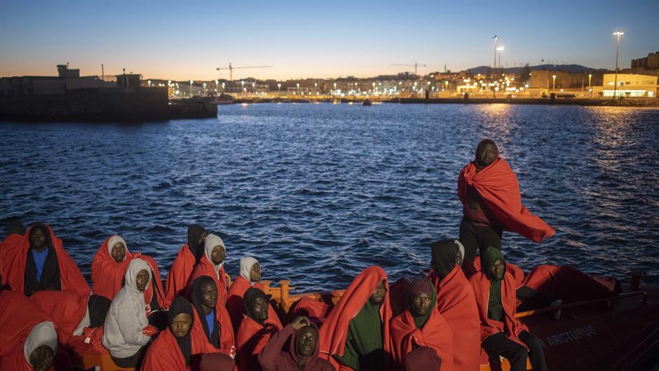 Migranti pristali na Siciliji, čeka se rešenje EU