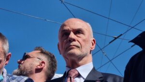 Mihailović (POKS): Izbori, ali pre toga prelazna vlada i izborni uslovi