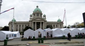 Mila Popović pita Dačića: Ko je potpisao zahtev za prijavu skupa ispred Skupštine?
