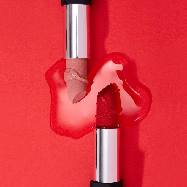 Milano Red Lipstick: Deborah Milano unosi holivudski glam u makeup ove zime